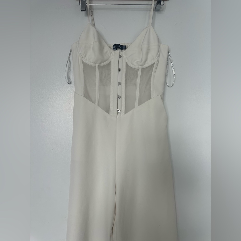 Lavish Alice Elegant Ivory Jumpsuit corset style - Picture 6 of 9